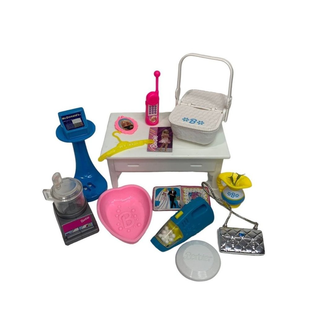 Barbie Mattel Mixed Lot Accessories Working Vacuum Mcdonalds Picnic Basket